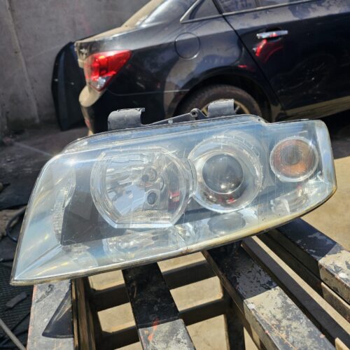 Audi A4 B6 Headlights (xenon)